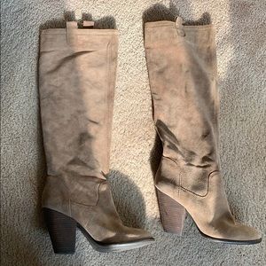 Brand new Vince Camuto suede boots